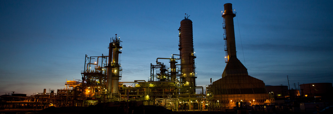 El Segundo Refinery at night